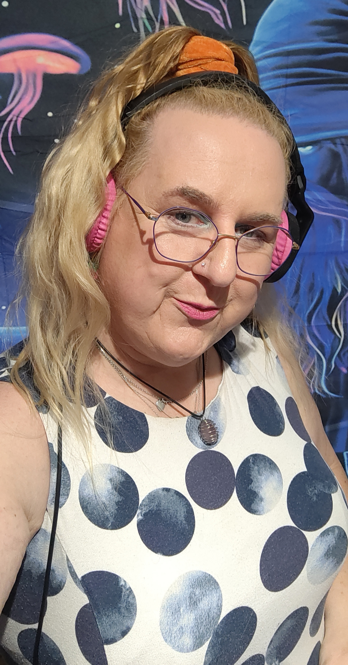 DJ MikkiT - DJ Mikki T